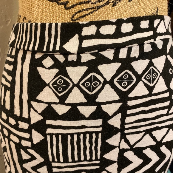 Body Central maxi skirt, size small - Picture 3 of 5